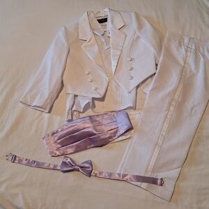 Rafael Tuxedo white with light purple accessories size 4T NWOT